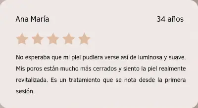 Tarjeta con reseña de Ana María sobre su experiencia con Vegan Glow Facial en Depidi.